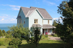  Maison de Campagne St. Irenee  Сент-Ирене